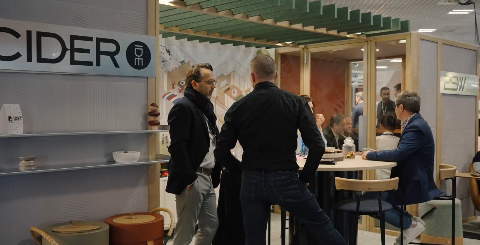 Stand nu - photo du salon