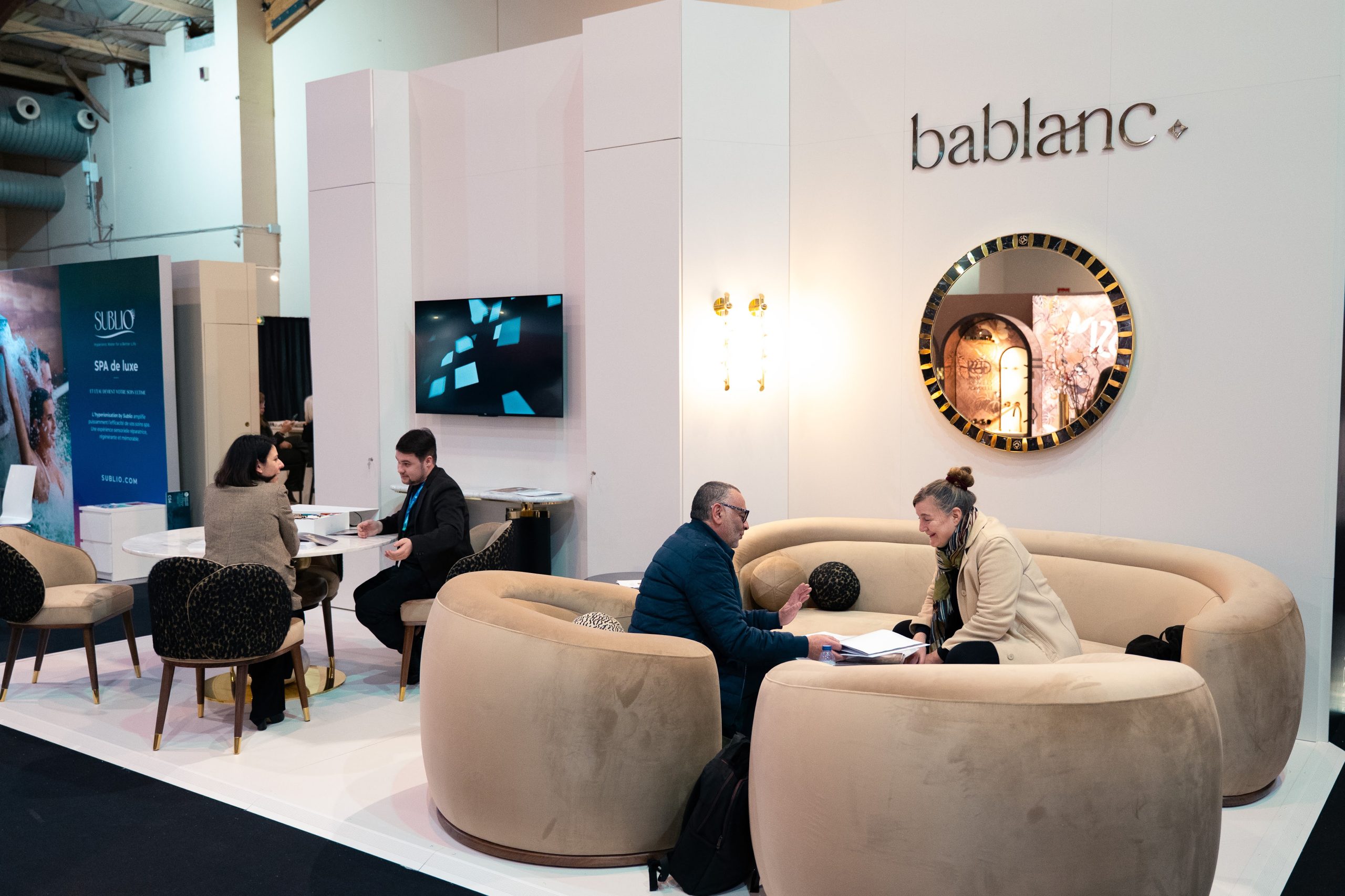 Estand libre - foto del salón